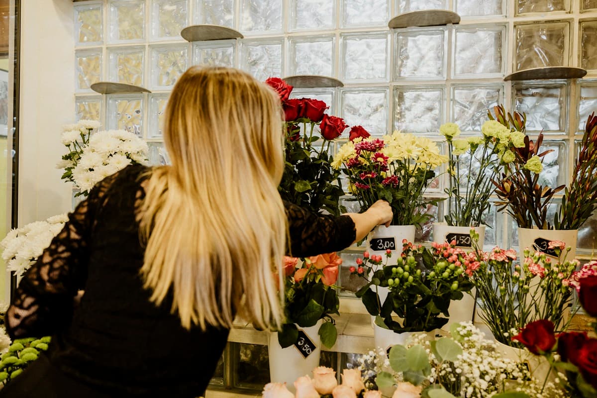 romanticen sopek vrtnic cvetlicarna iris velenje